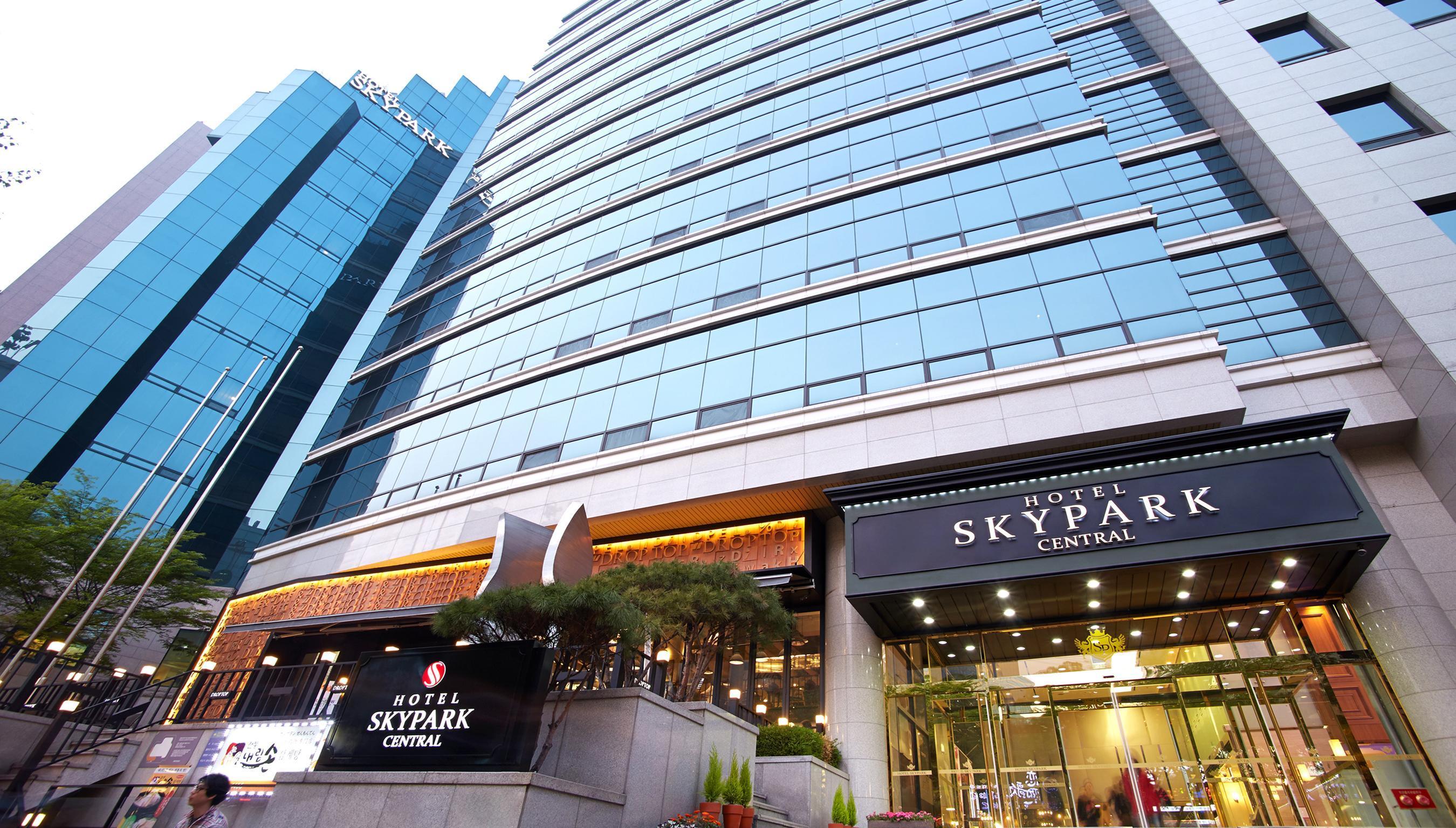 Hotel Skypark Central Myeongdong Seoul Exteriör bild