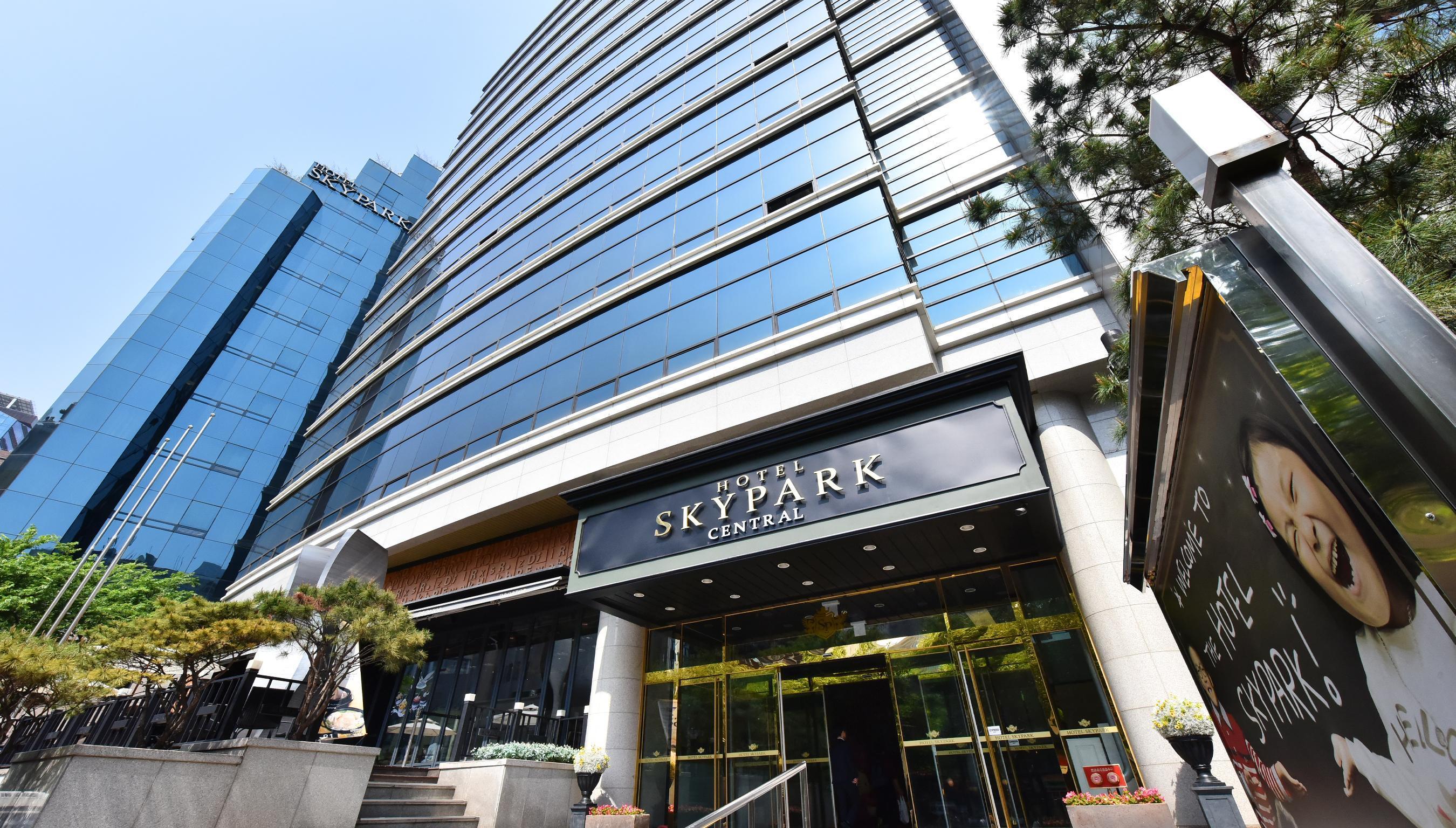 Hotel Skypark Central Myeongdong Seoul Exteriör bild